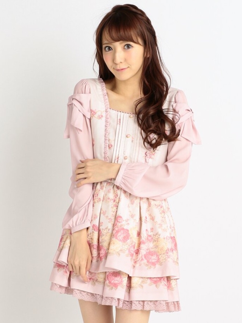 Liz Lisa Pink floral top with ruffles and bow detail. Size: free size